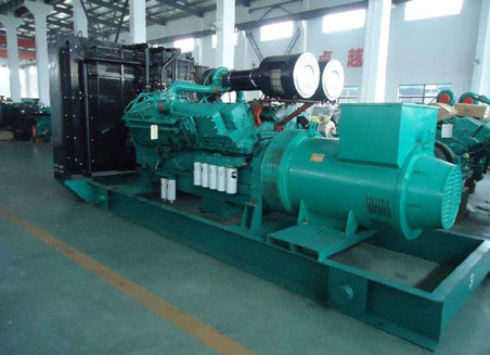 石龙800kw康明斯柴油发电机组图片 石龙800kw康明斯柴油发电机组图片